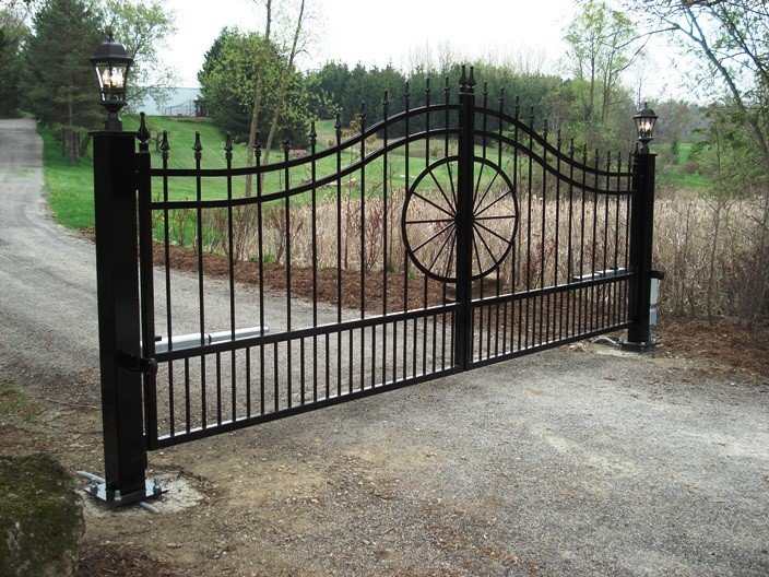 Driveway gate installers Tucson